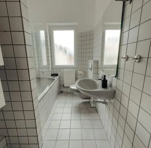 Geraeumige 3-schlafzimmer-wohnung In Nahe Uni * Coblença