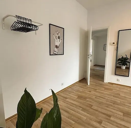 Geraeumige 3-schlafzimmer-wohnung In Nahe Uni * Coblença