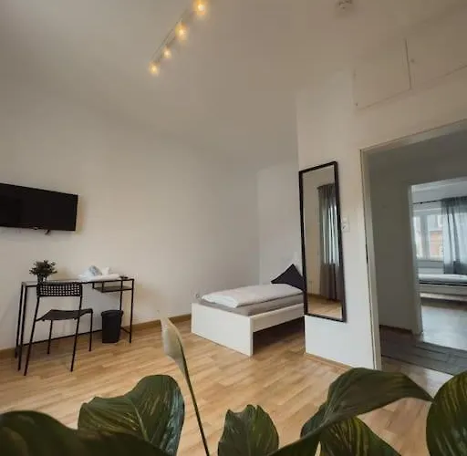 Geraeumige 3-schlafzimmer-wohnung In Nahe Uni * Coblença